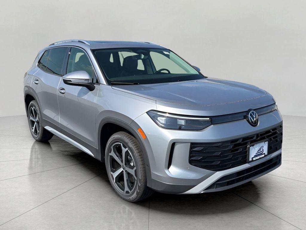 New 2026 Volkswagen Tiguan 2.0T SE