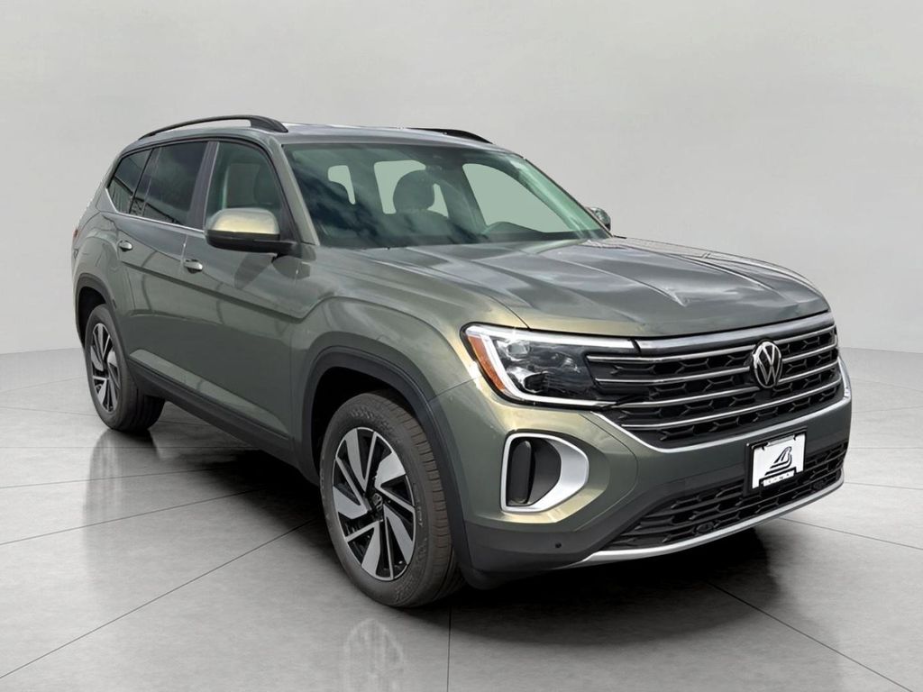 New 2026 Volkswagen Atlas 2.0T SE w/Technology 4MOTION
