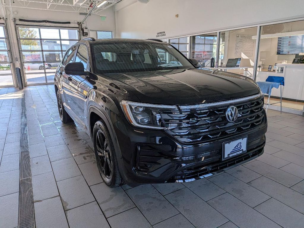 New 2026 Volkswagen Atlas Cross Sport 2.0T SEL