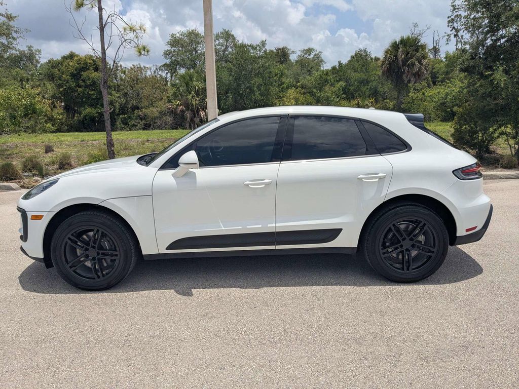 2025 Porsche MACAN 照片 8