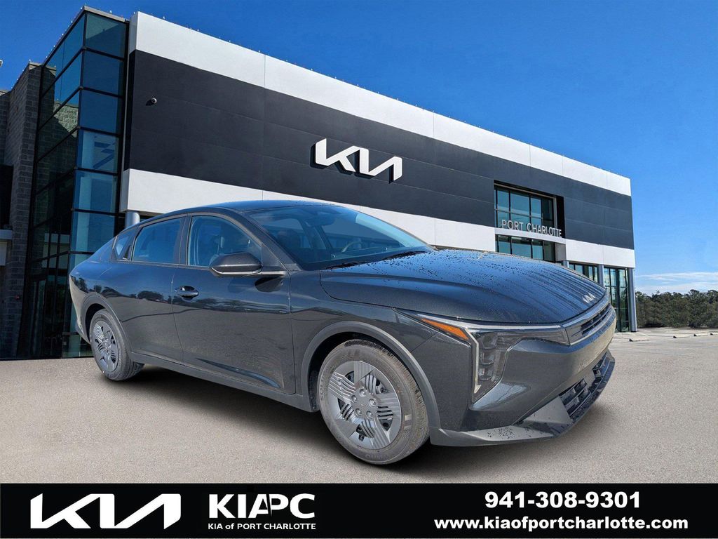New 2026 Kia K4 LX