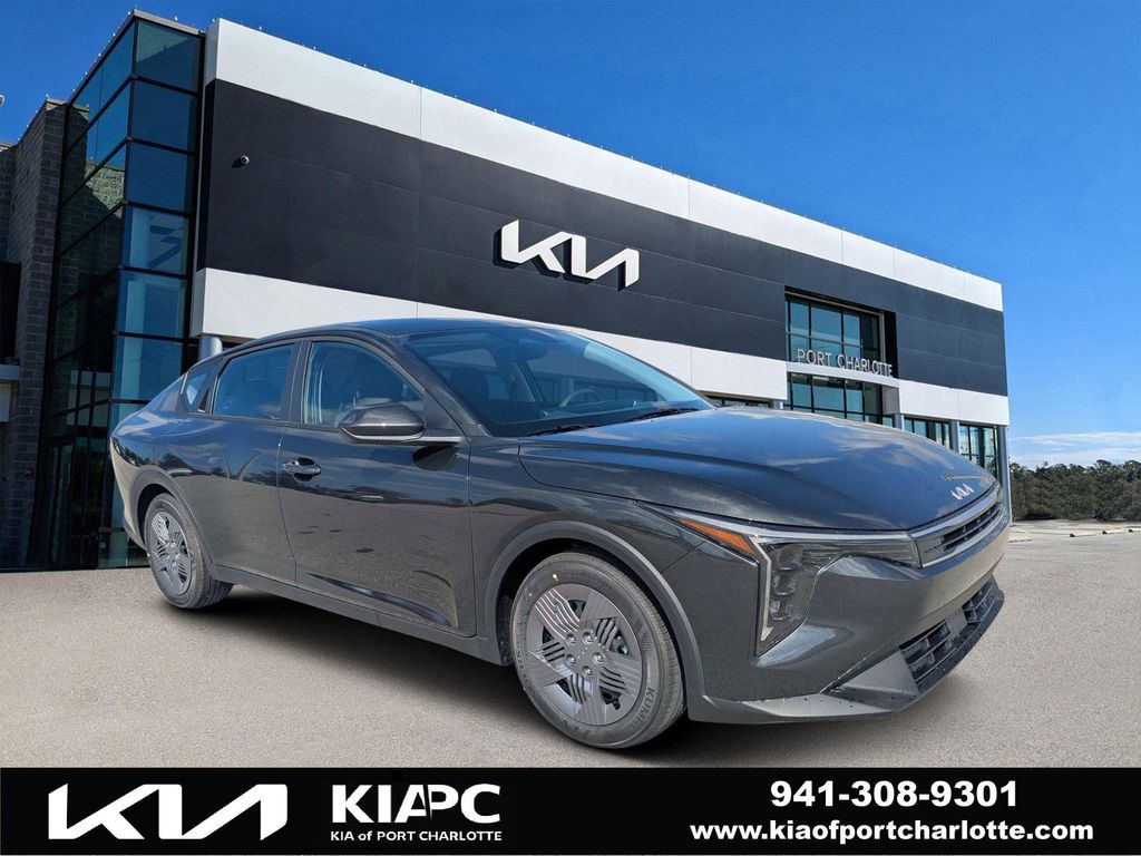 New 2026 Kia K4 LX