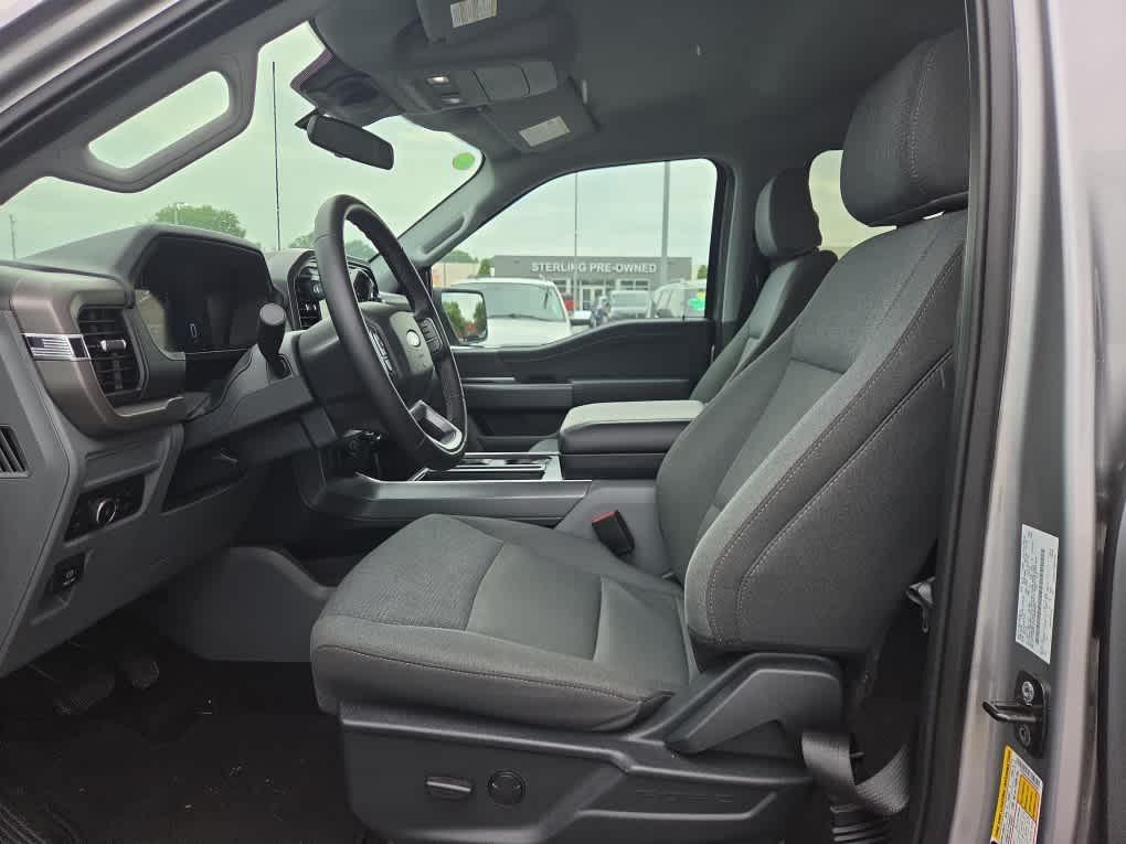 2025 FORD F-150 XLT — фото 8