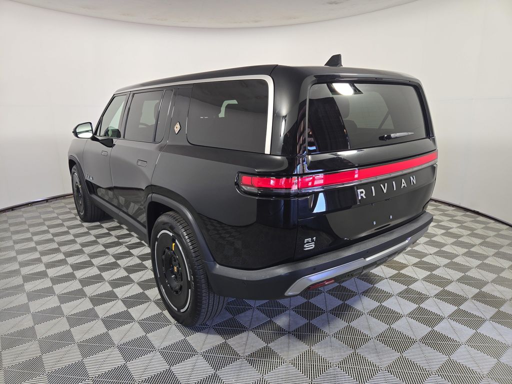 2025 Rivian R1S ADVENTURE TRIM — фото 3