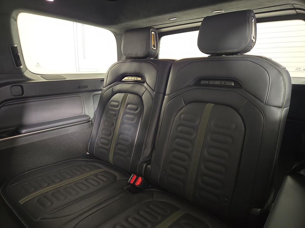 2025 Rivian R1S ADVENTURE TRIM 缩略图 22