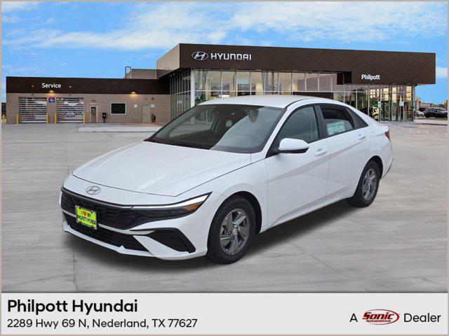 New 2026 Hyundai ELANTRA SE
