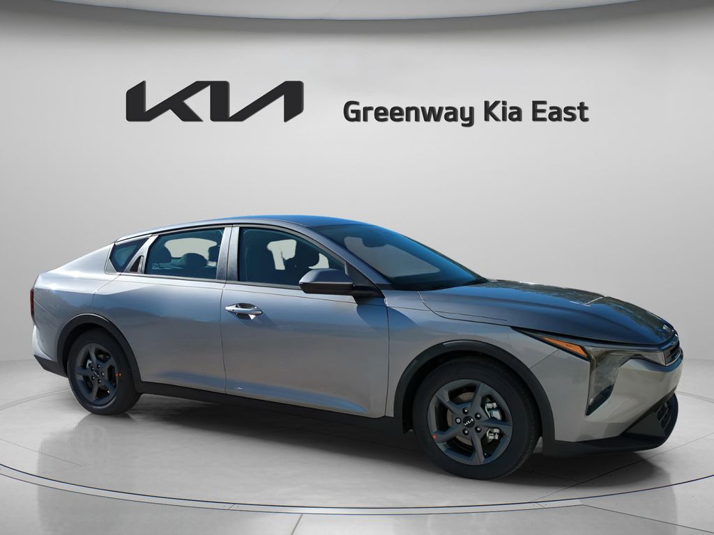 New 2026 Kia K4 LXS