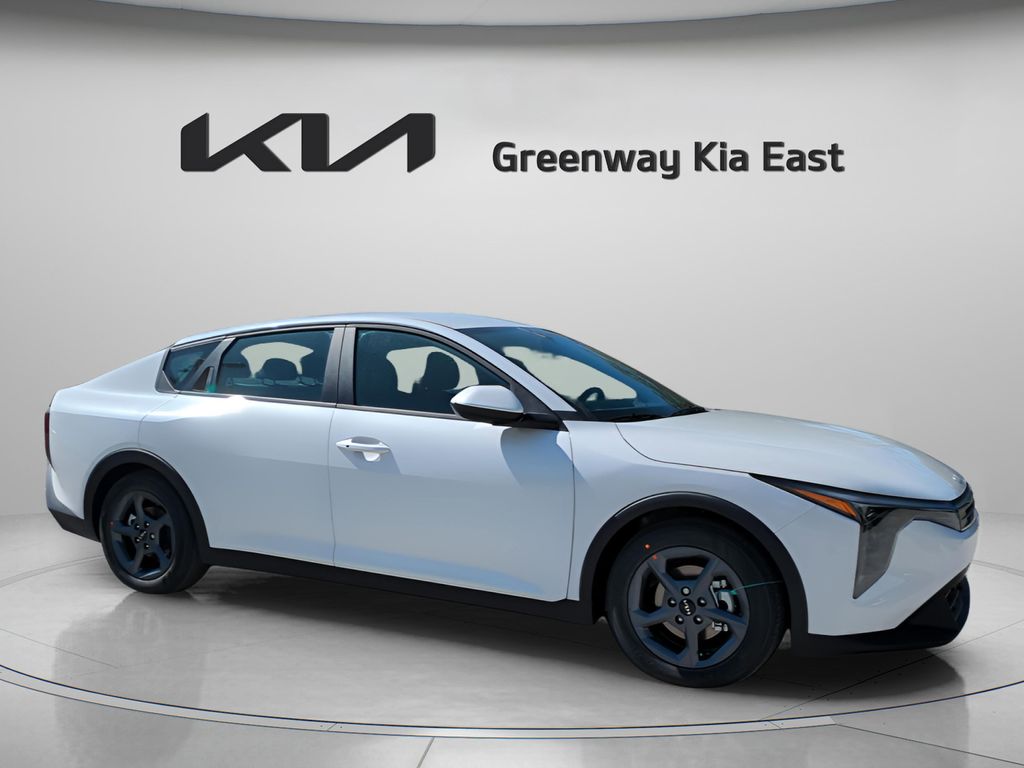 New 2026 Kia K4 LXS