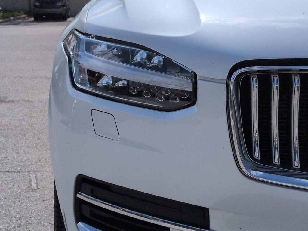 2022 Volvo XC90 RECHARGE PLUG-IN HYBRID T8 INSCRIPTION 7 PASS thumbnail 11