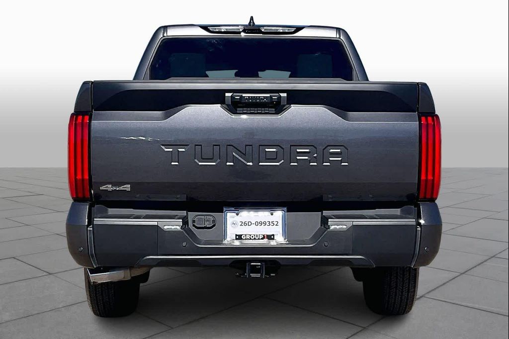 TOYOTA TUNDRA - 5