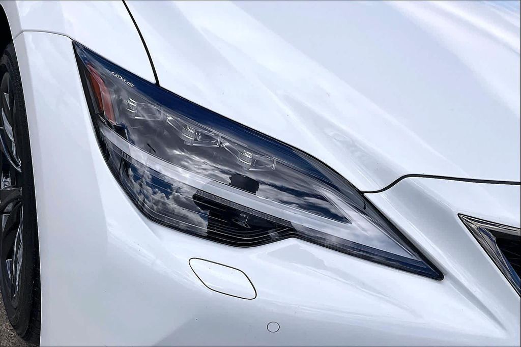 2023 Lexus LS 500 F SPORT — миниатюра 26