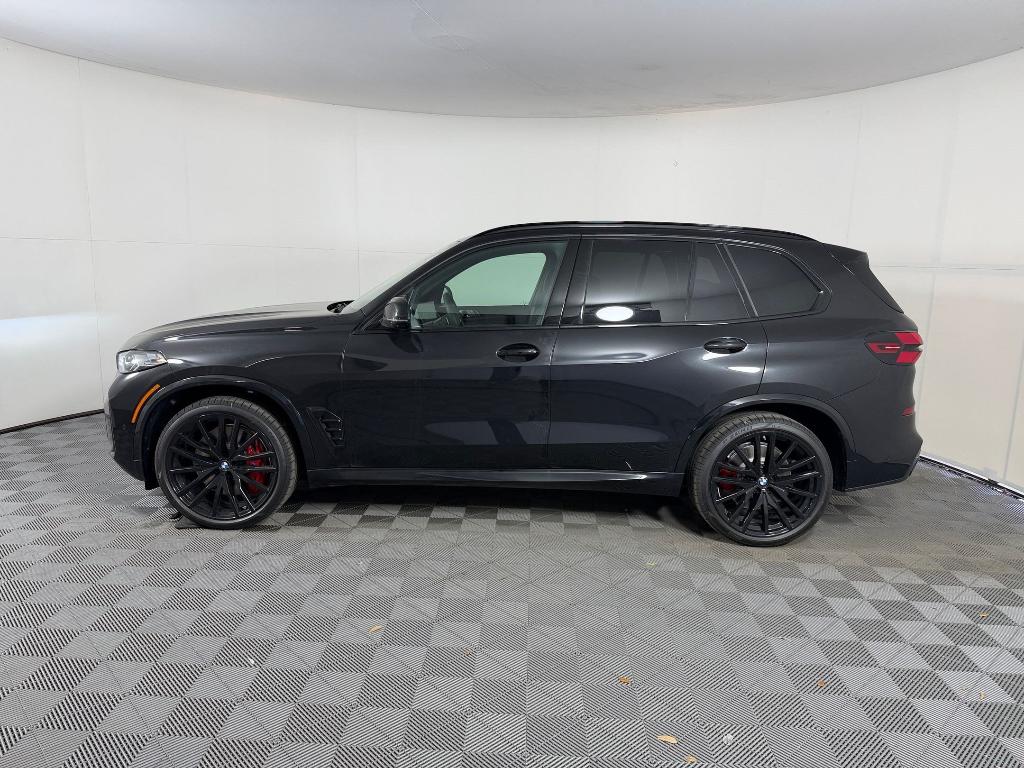 صورة 2 لـ 2026 BMW X5 M60I