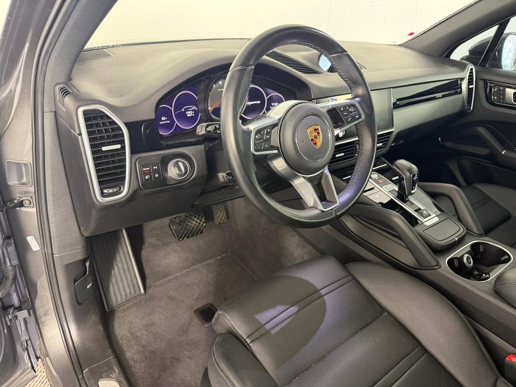 PORSCHE CAYENNE - 4
