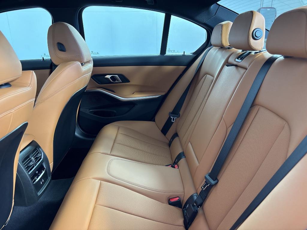 صورة مصغرة 21 لـ 2026 BMW 330 I NA