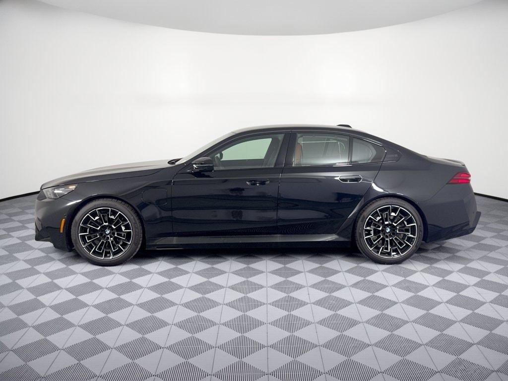 2027 BMW M5 照片 2