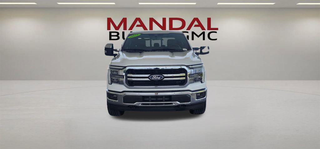2025 FORD F-150 LARIAT photo 2