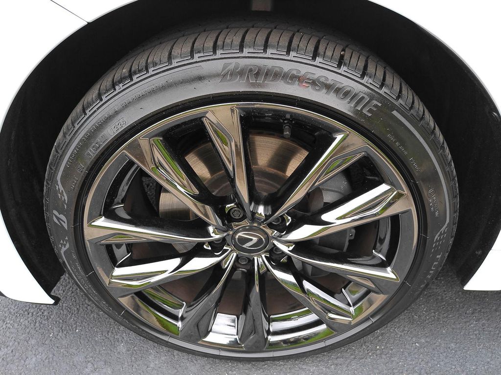 2024 Lexus IS 350 F SPORT — миниатюра 27