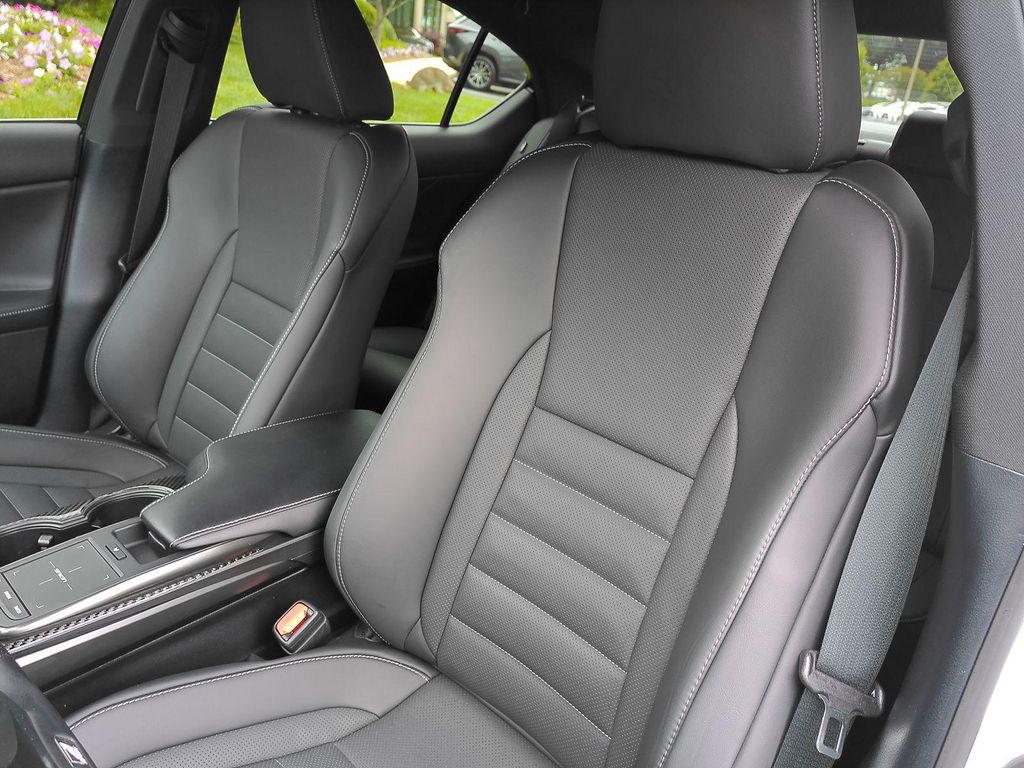 2024 Lexus IS 350 F SPORT — миниатюра 35