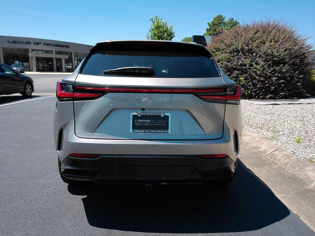 صورة 8 لـ 2025 Lexus NX 350 350 BASE