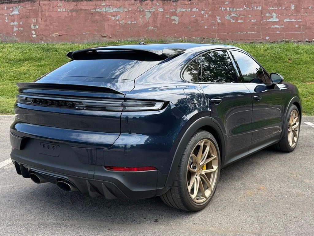 PORSCHE CAYENNE - 8