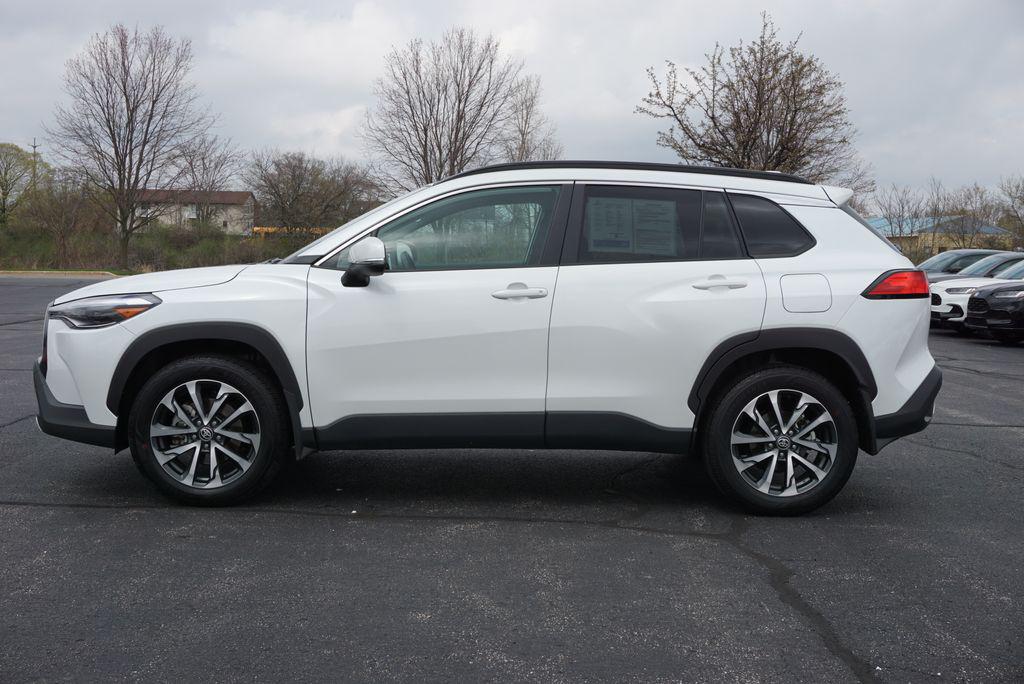 TOYOTA COROLLA CROSS - 2