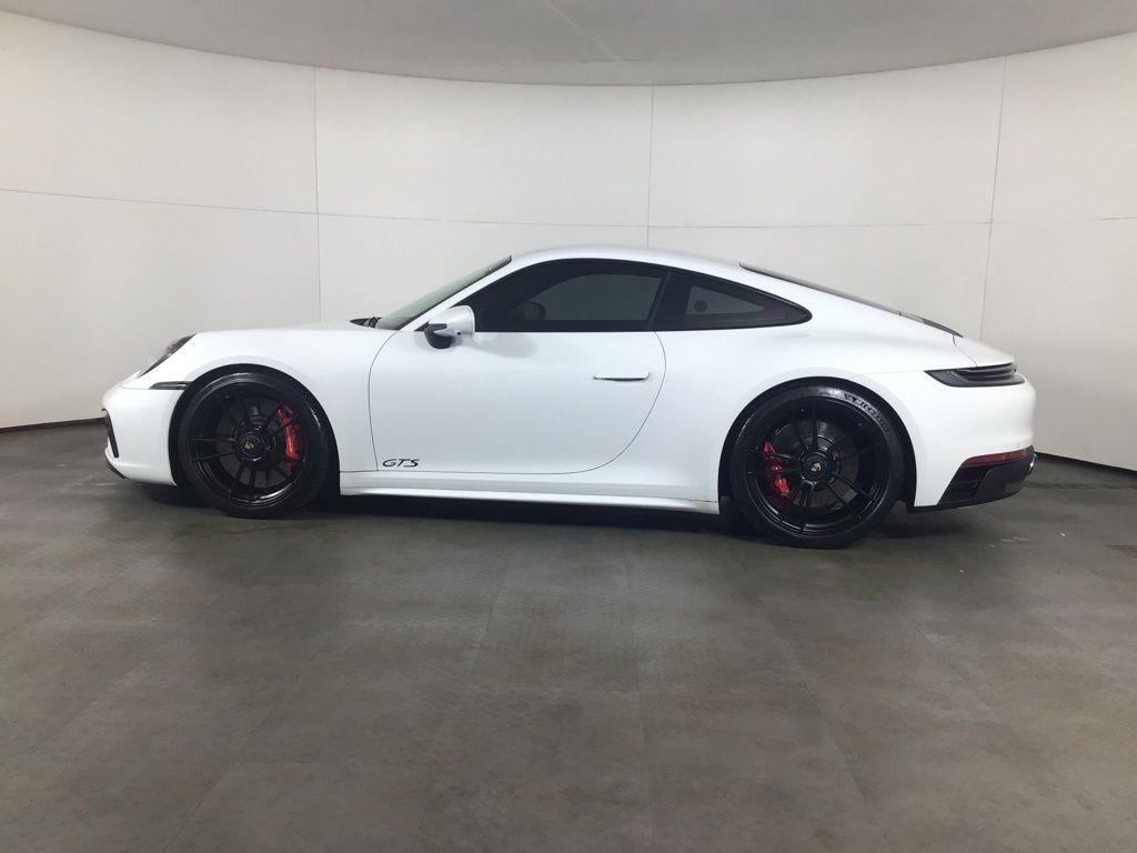 صورة 2 لـ 2022 Porsche 911 CARRERA GTS