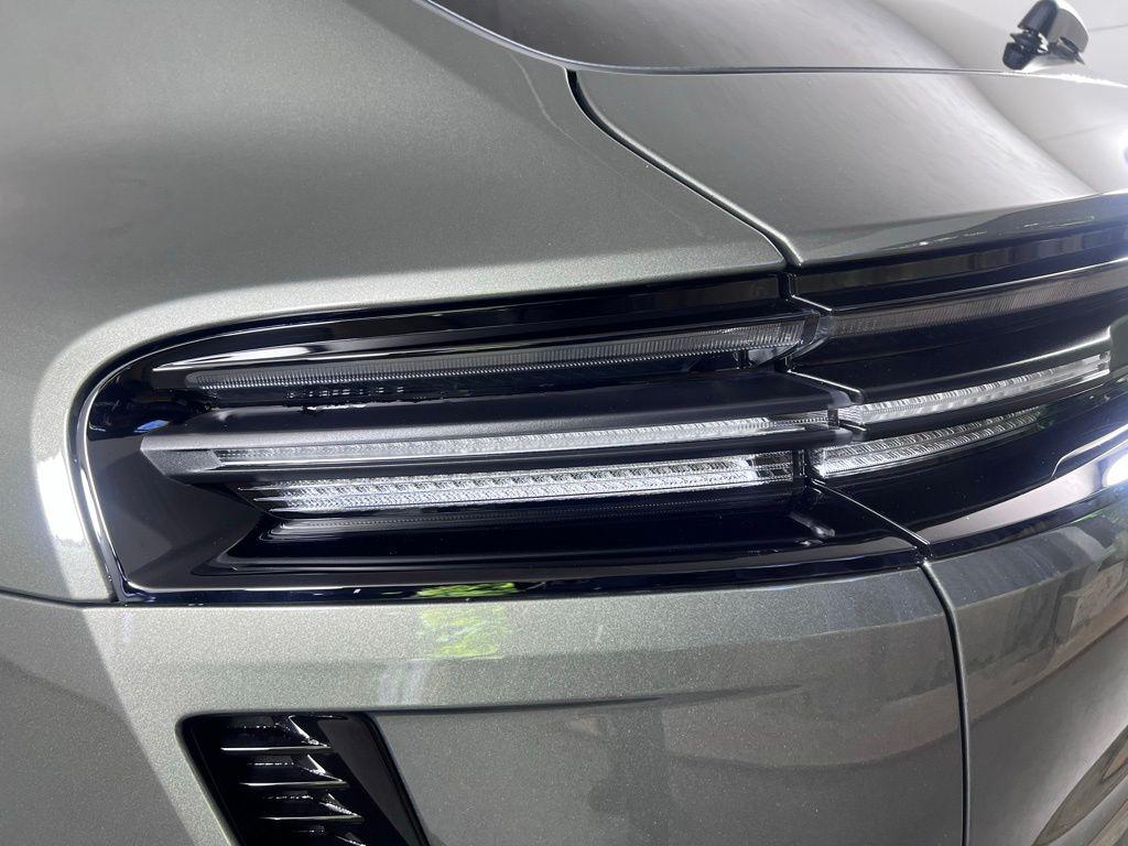 صورة مصغرة 16 لـ 2026 Porsche MACAN TURBO