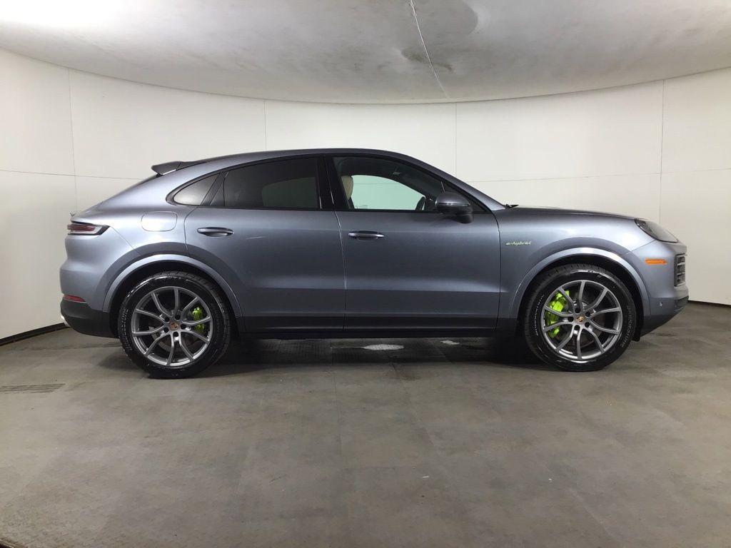 PORSCHE CAYENNE BASE - 8