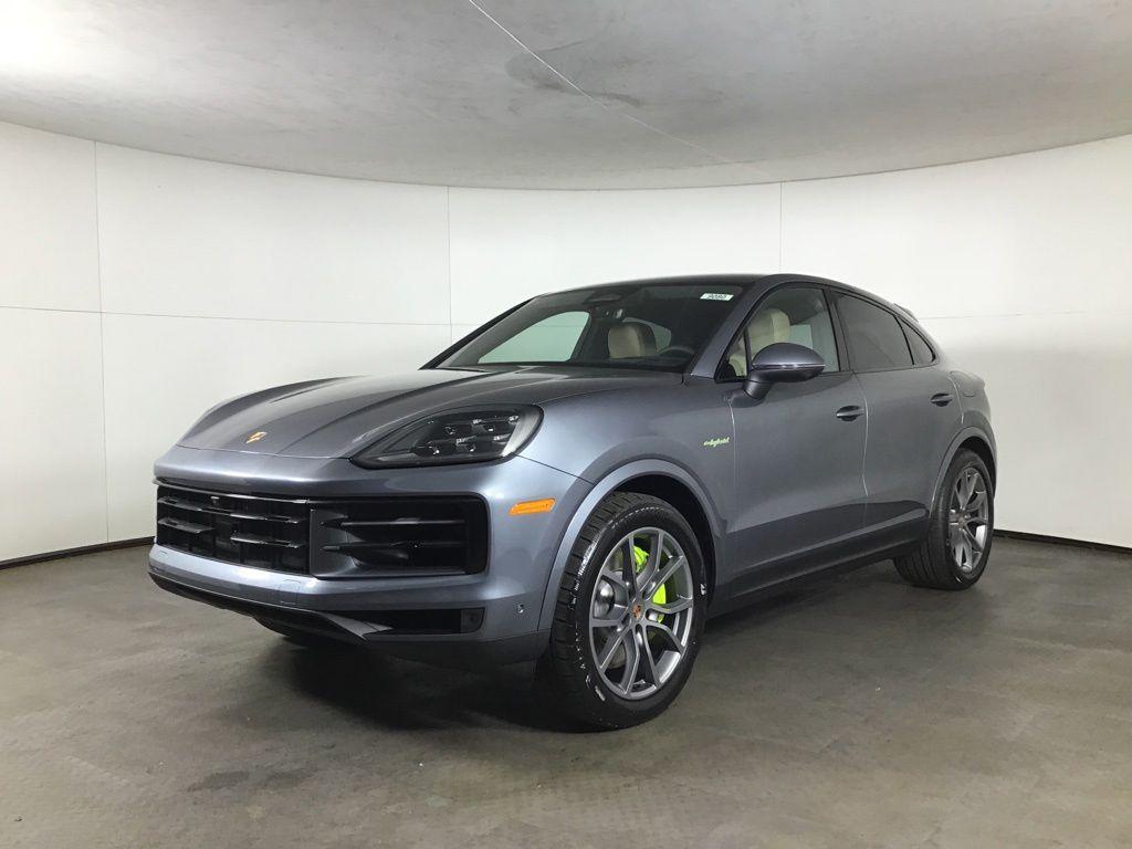 New 2026 Porsche Cayenne Base