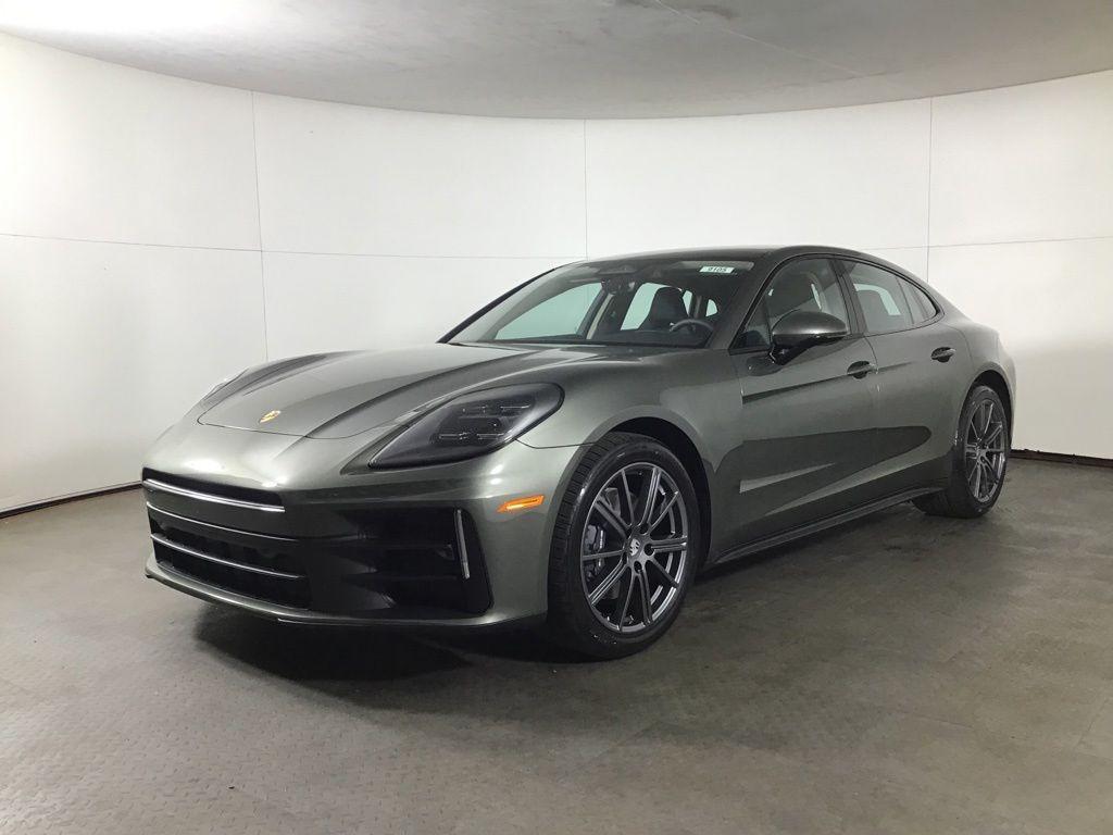 New 2026 Porsche Panamera 4