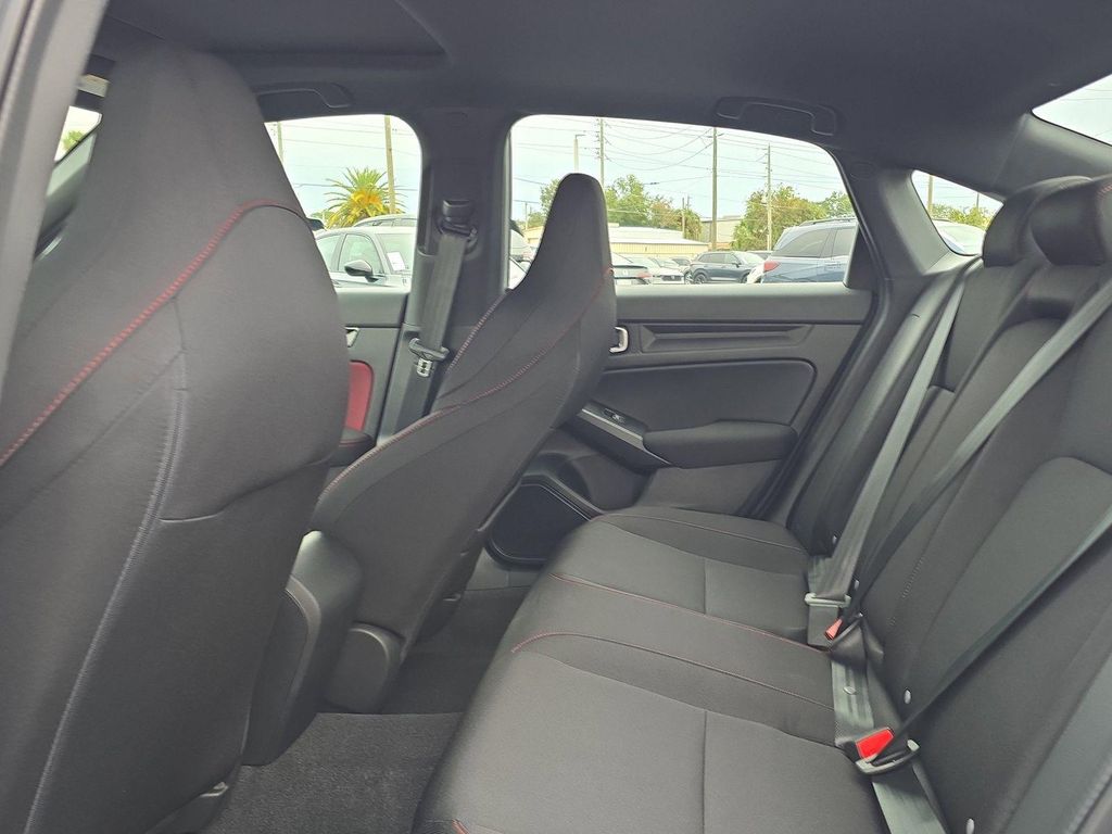 صورة مصغرة 14 لـ 2026 Honda CIVIC SI BASE