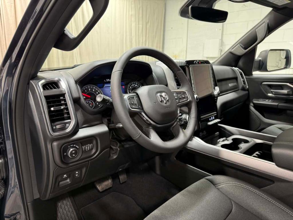 2026 RAM 1500 BIG HORN/LONE STAR — фото 10