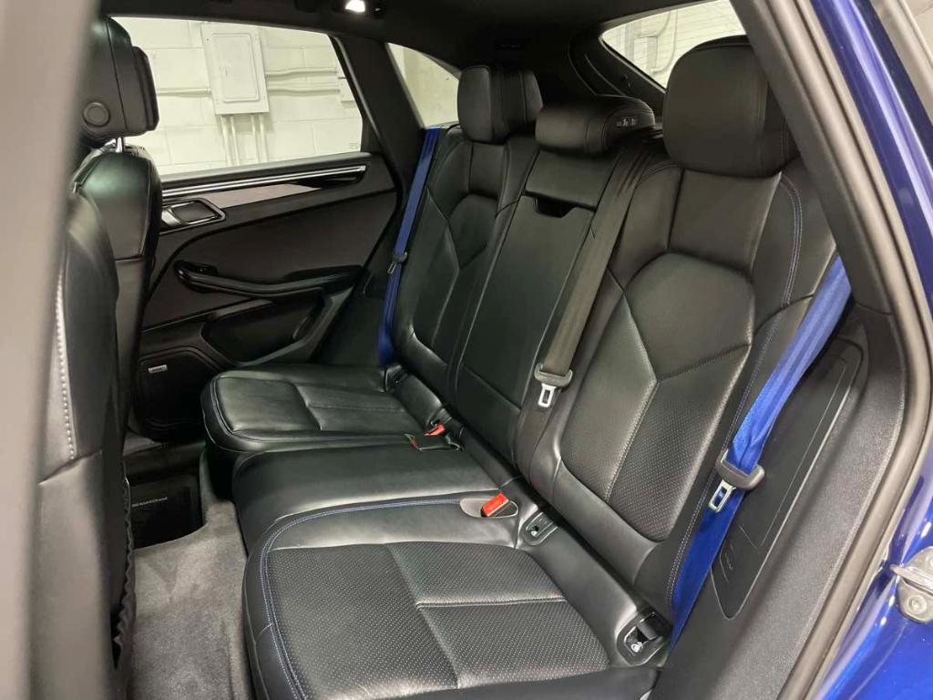 2024 Porsche MACAN T — миниатюра 18