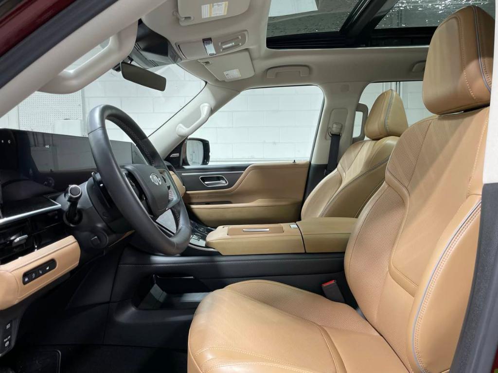 صورة مصغرة 6 لـ 2025 Infiniti QX80 LUXE
