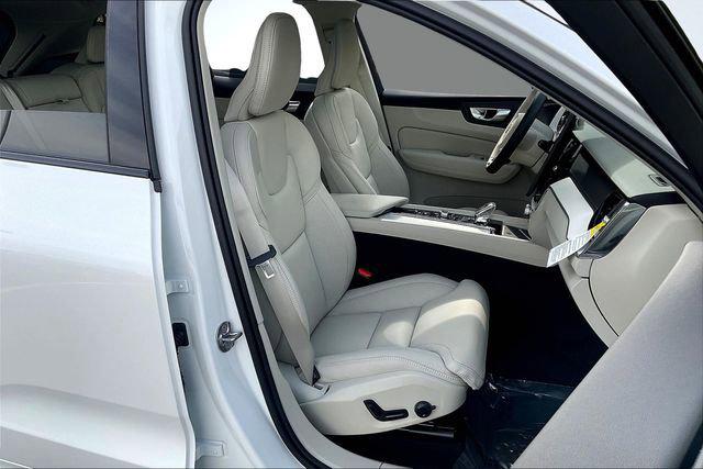 2026 Volvo XC60 B5 ULTRA 缩略图 12