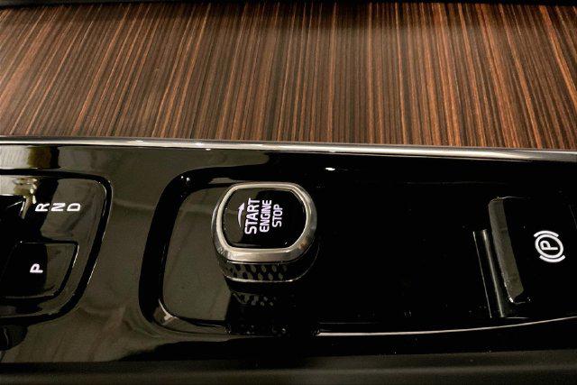 2026 Volvo V60 CROSS COUNTRY PLUS, B5 AWD GAS (MILD HYBRID) — миниатюра 34