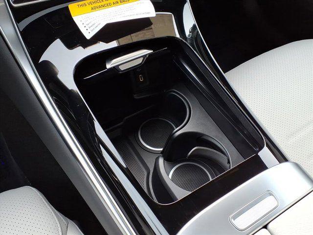 MERCEDES-BENZ GLC - 7