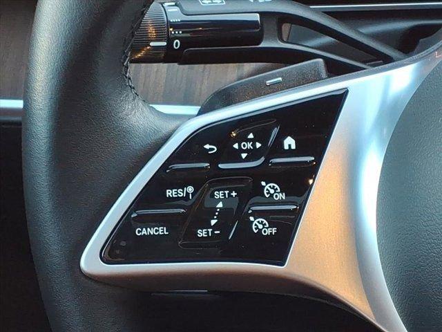 2025 Mercedes-BENZ C-CLASS photo 9