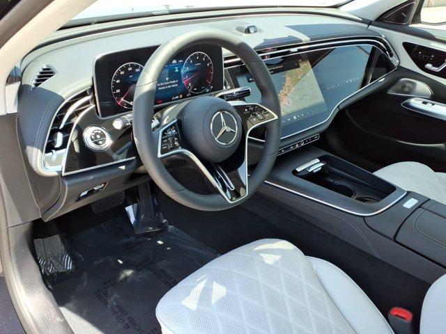 2026 Mercedes-BENZ E-CLASS — миниатюра 13