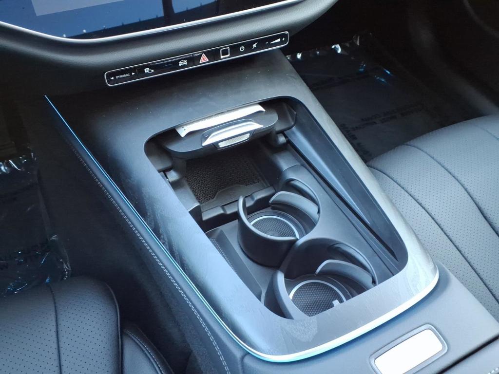 MERCEDES-BENZ E-CLASS - 7