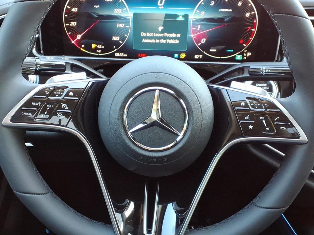 MERCEDES-BENZ E-CLASS - 8