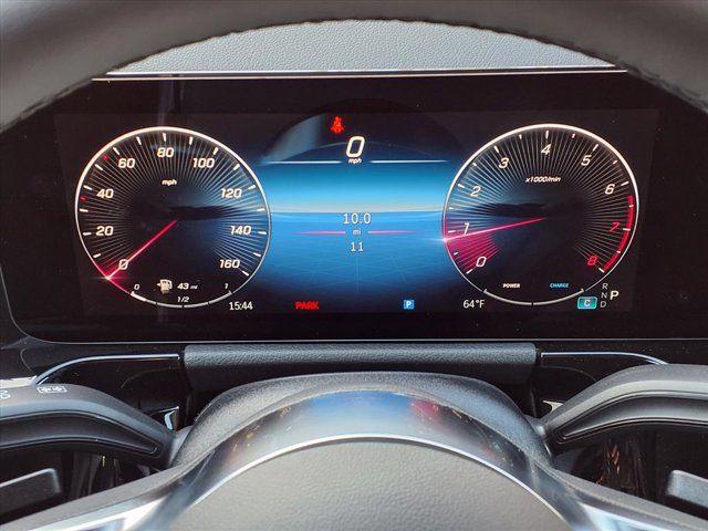 MERCEDES-BENZ GLA - 9