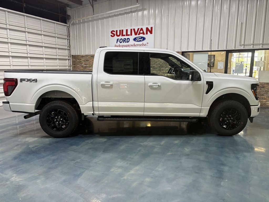 FORD F-150 XLT - 4