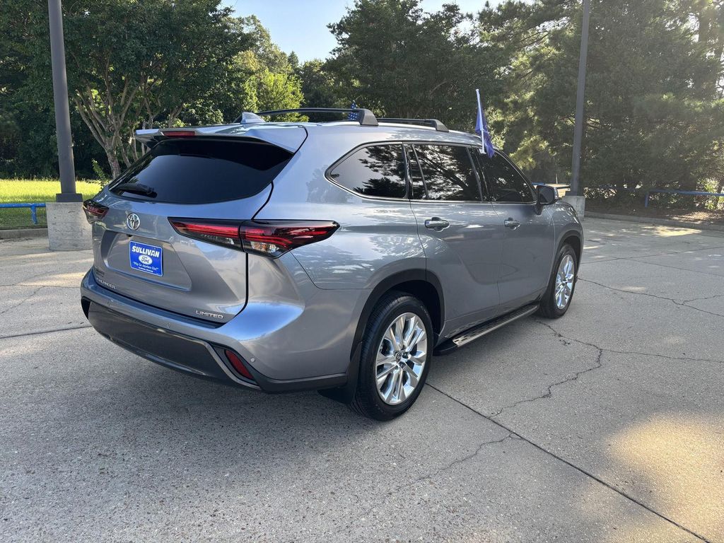 2024 Toyota HIGHLANDER LIMITED 照片 7