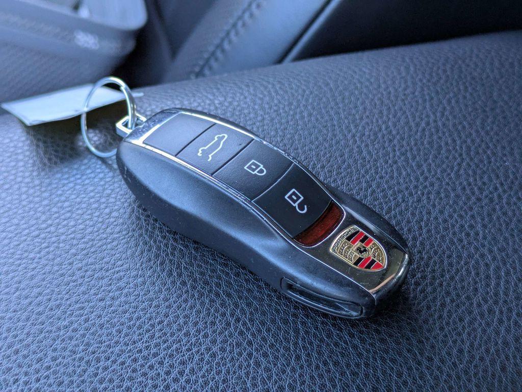 صورة مصغرة 29 لـ 2024 Porsche MACAN BASE