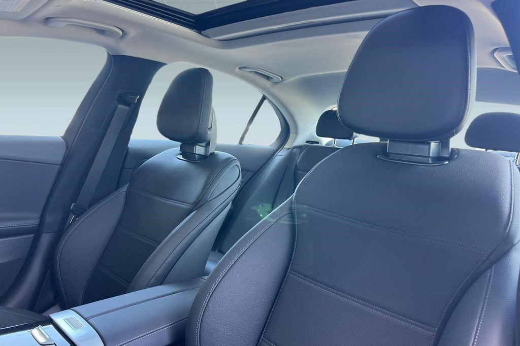 2026 Mercedes-BENZ C-CLASS 缩略图 22