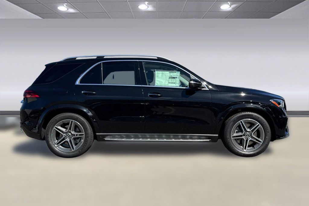 2026 Mercedes-BENZ GLE 照片 8