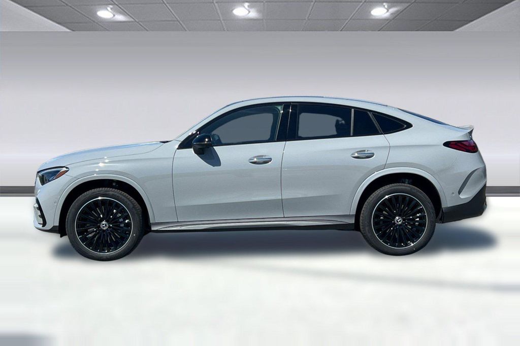 2026 Mercedes-BENZ GLC — фото 2