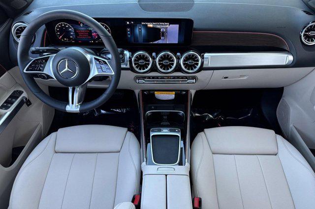 2026 Mercedes-BENZ GLB 缩略图 15