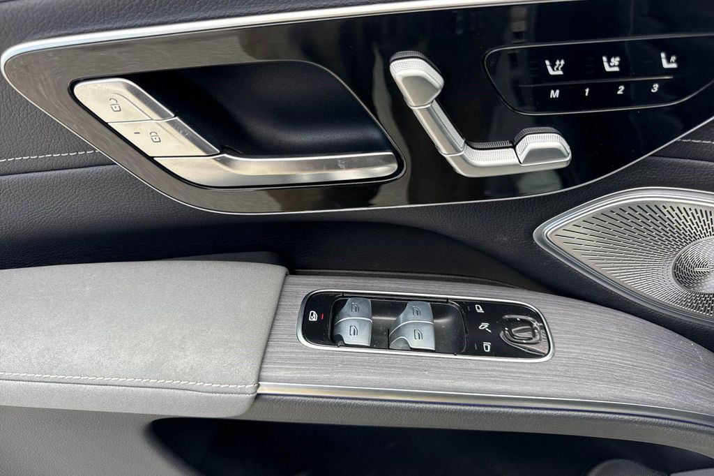 2026 Mercedes-BENZ EQS 缩略图 13